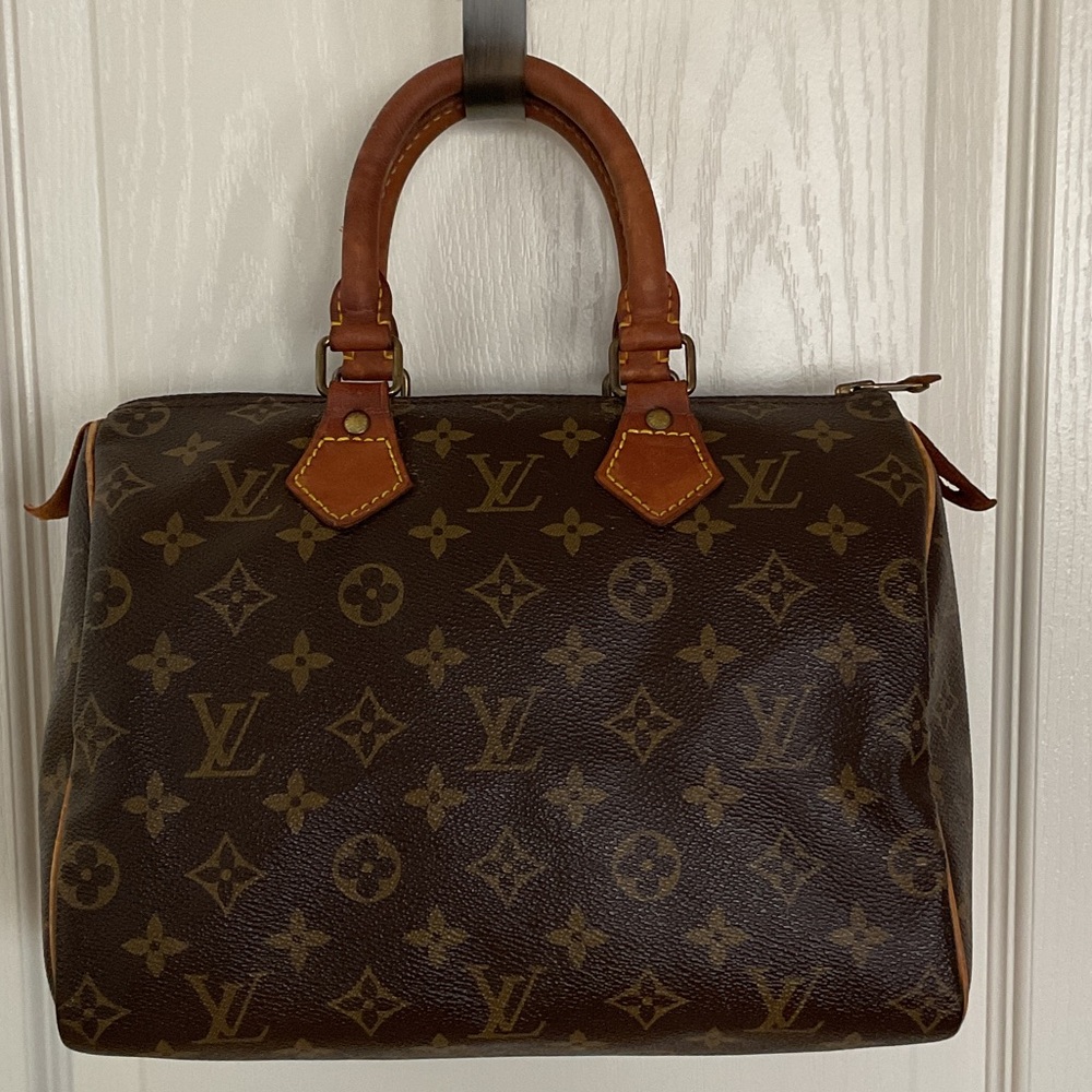 Louis Vuitton Speedy 25 Monogram Canvas in Brown and Tan